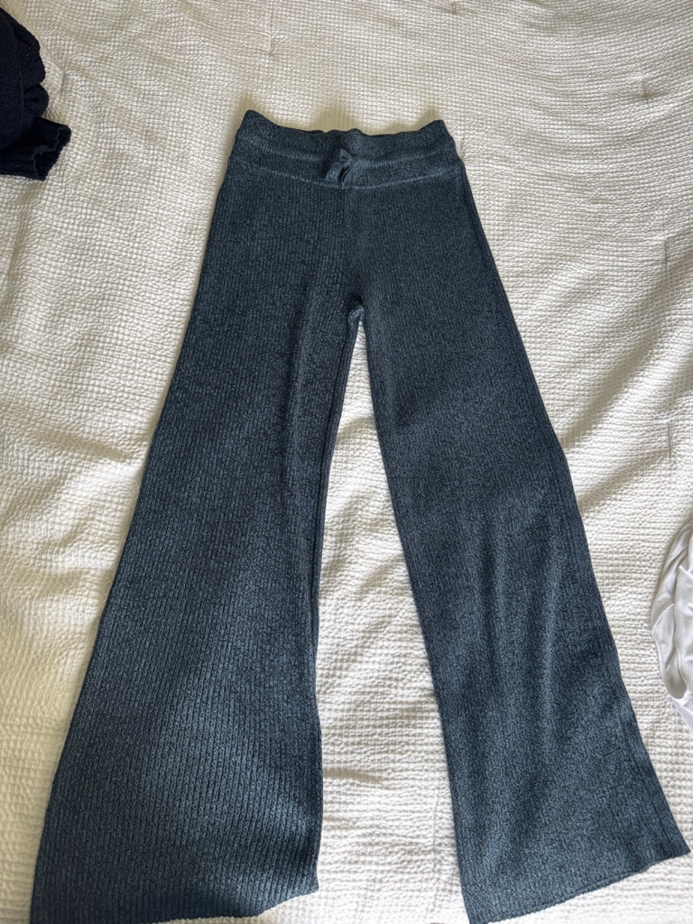 Athleta Charcoal Wide-Leg Knit Joggers and top